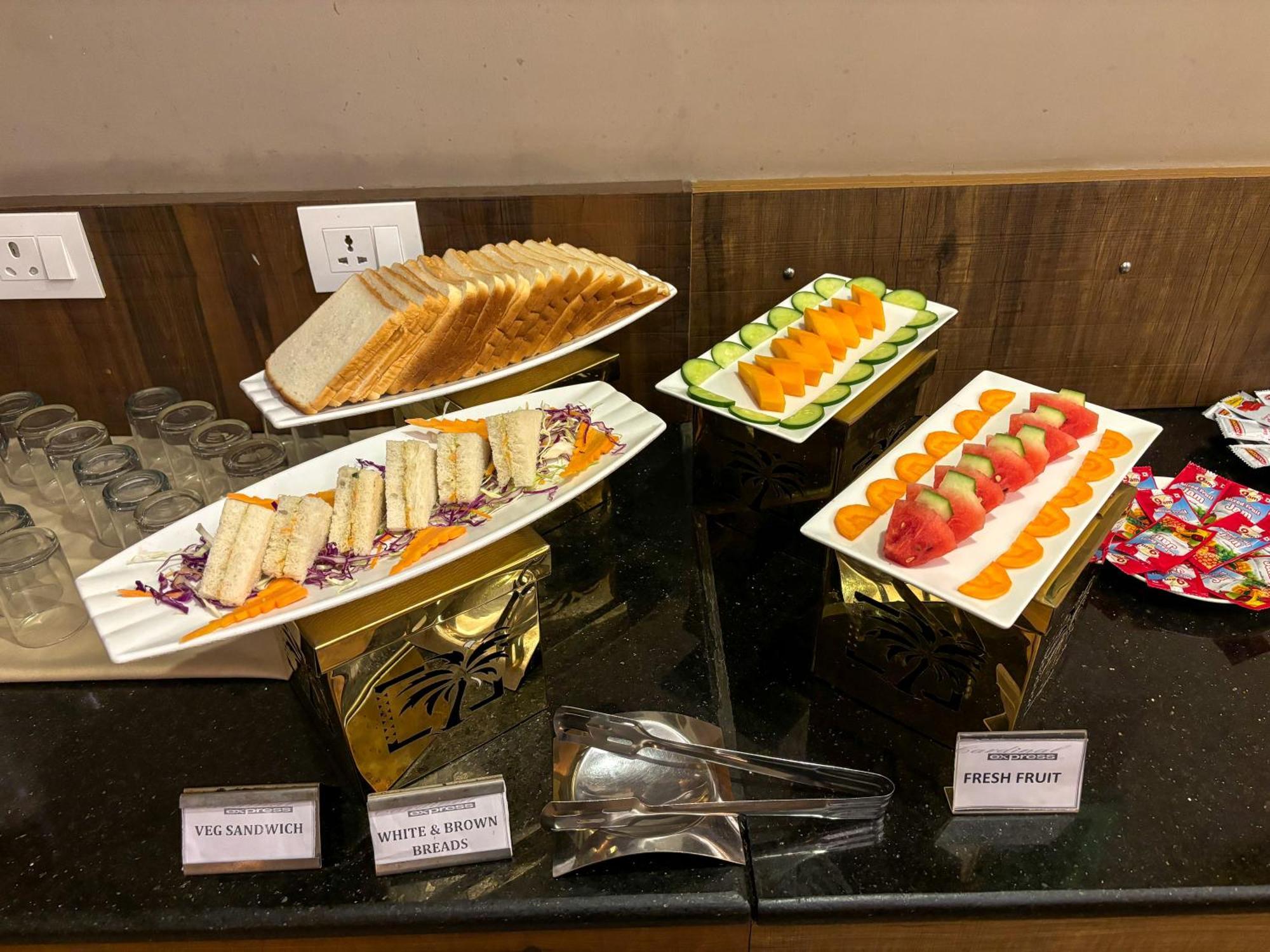 Hotel Oxmo Delhi Airport With Free Airport Transsfer New Delhi Eksteriør bilde